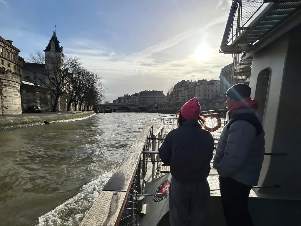 Paris: 1-Hour Seine Cruise departing from the Eiffel Tower
