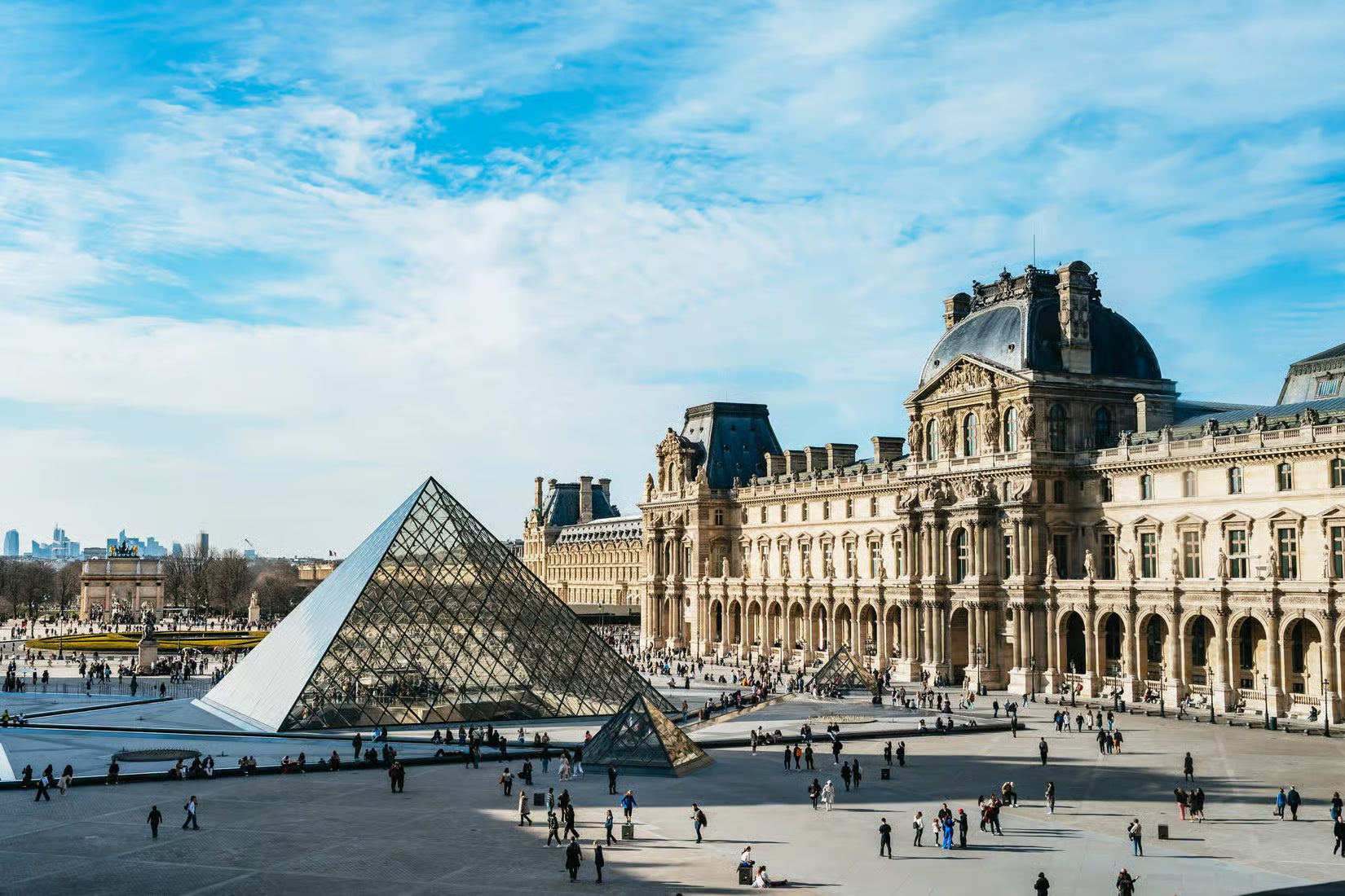 Paris: Louvre Museum Tour Mona Lisa & Iconic Masterpieces