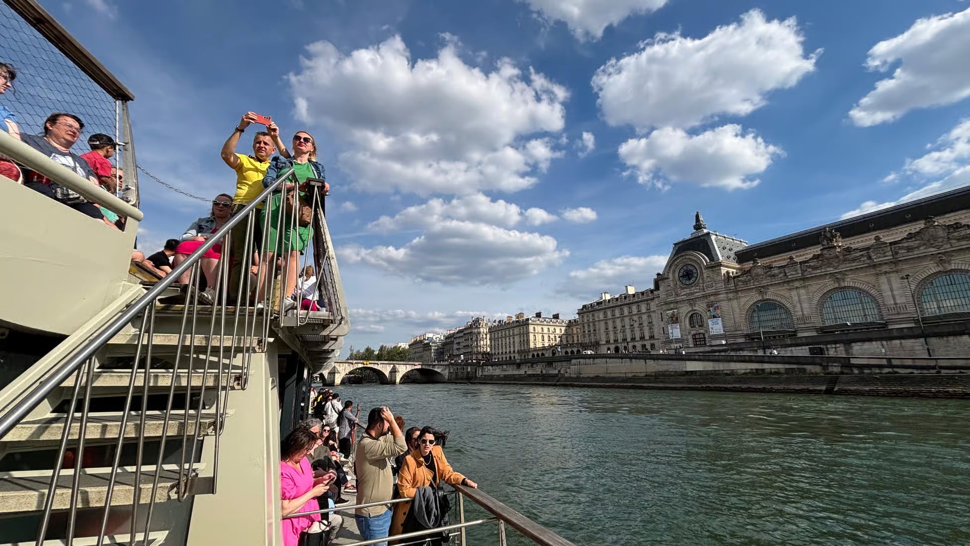 Paris: 1-Hour Seine Cruise departing from the Eiffel Tower
