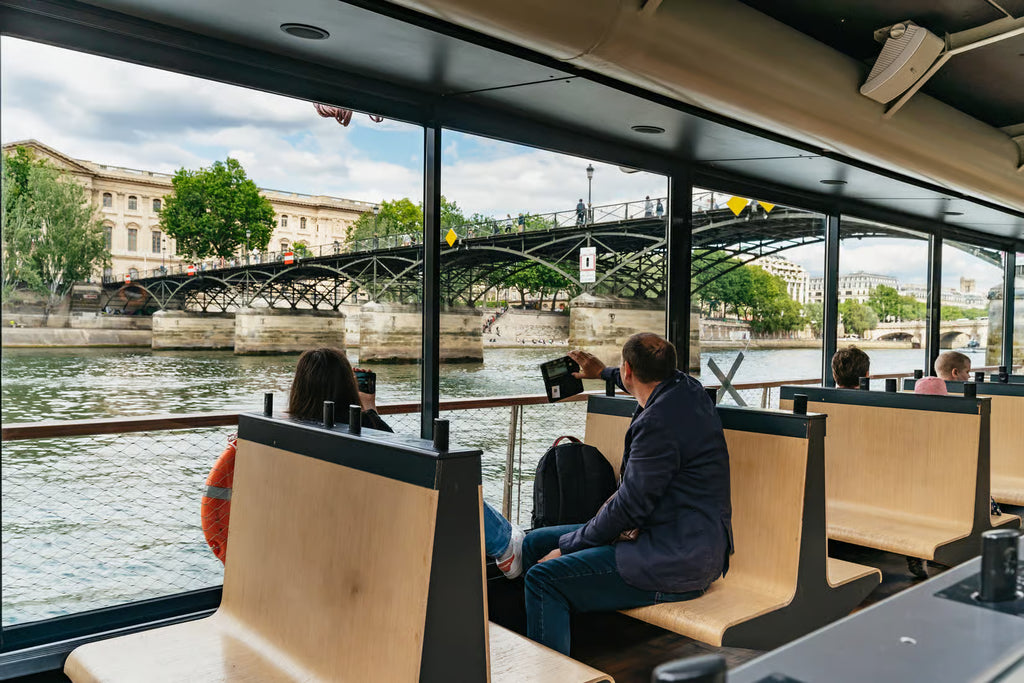 Paris: 1-Hour Seine Cruise departing from the Eiffel Tower