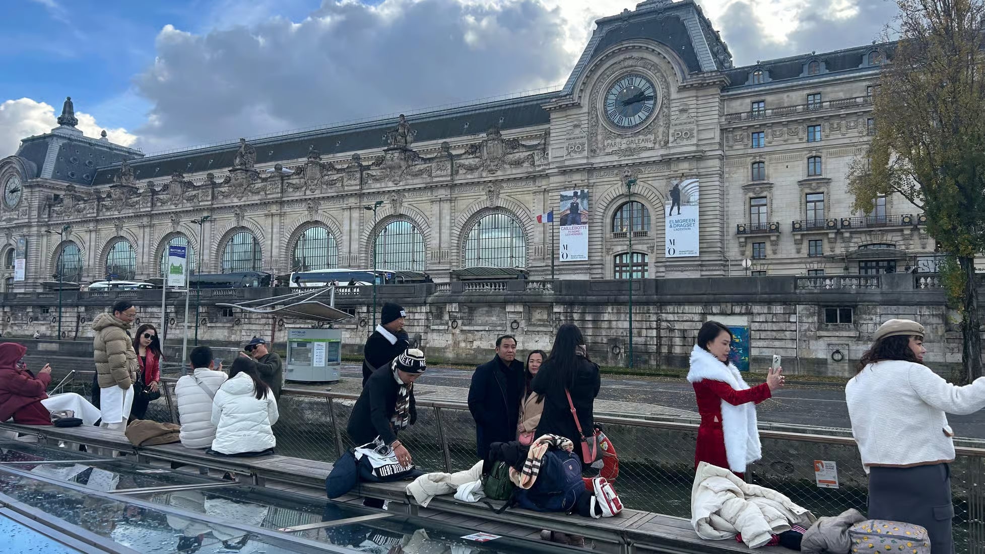 Paris: 1-Hour Seine Cruise departing from the Eiffel Tower